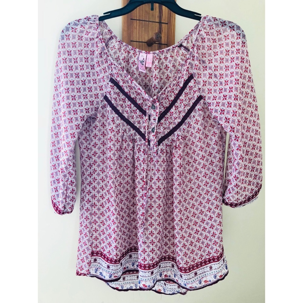LIKE NEW | Teen | sheer red detail tunic